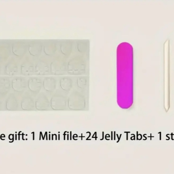 Sparkling Rhinestone Nail Set - Picture 5 of 5